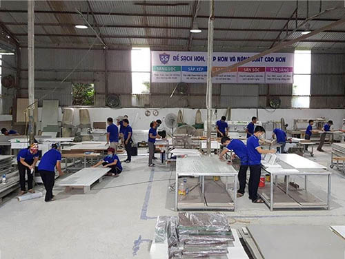 Lợi ích của việc sử dụng máy móc Đài Loan trong sản xuất tủ nhựa
