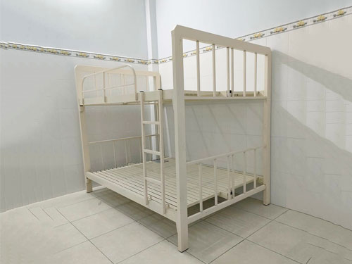 Giường tầng sắt