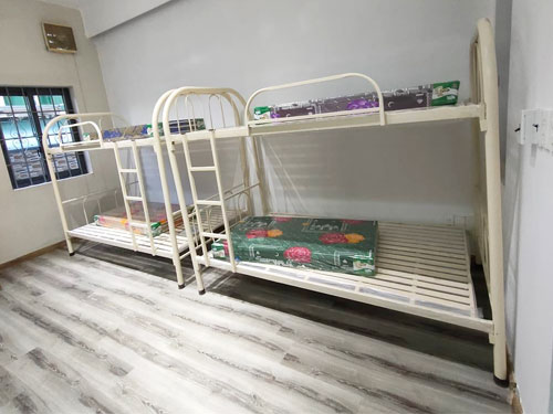 Giường tầng sắt