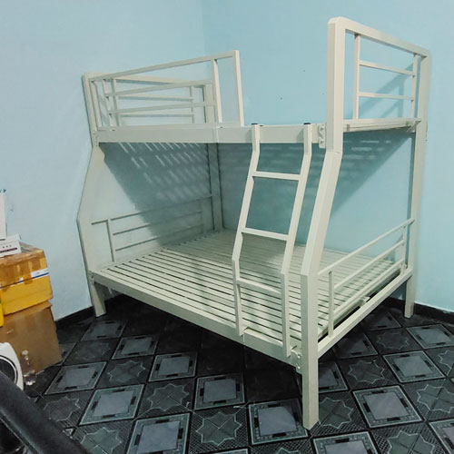 Nên mua giường tầng inox hay giường tầng sắt?