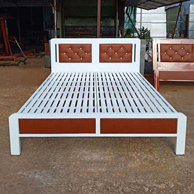 Nằm giường sắt có tốt không? Ưu và nhược điểm cần biết