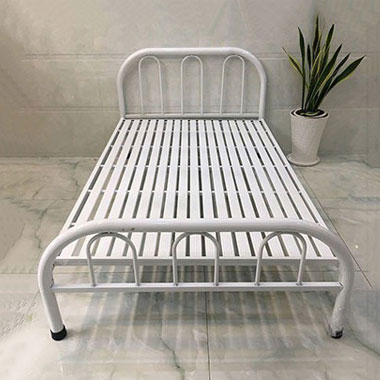 Mẫu giường sắt màu trắng đẹp và thanh lịch