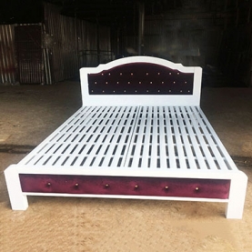 Giường sắt hộp cao cấp đầu cong bọc nệm nhung