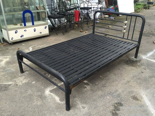 Mua giường sắt cũ giá rẻ và 5 vấn đề cần phải lưu ý