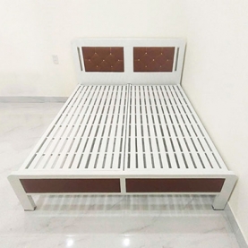 Giường sắt hộp bọc nệm sơn tĩnh điện màu trắng