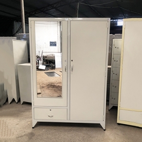 Tủ sắt đựng quần áo 1m8