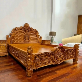 Giường gỗ hương đá